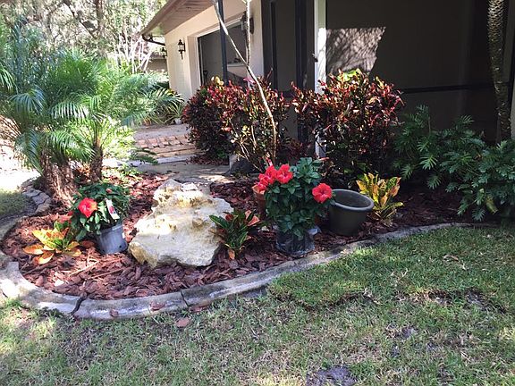 2nd image of 1045 Sherwood Forest Dr