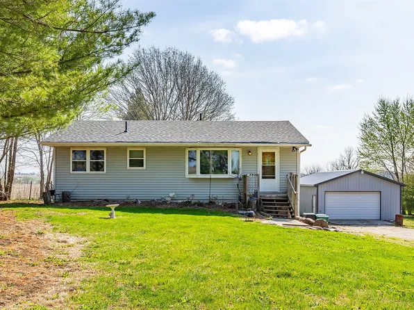 5995 SE 104th St, Runnells, IA 50237