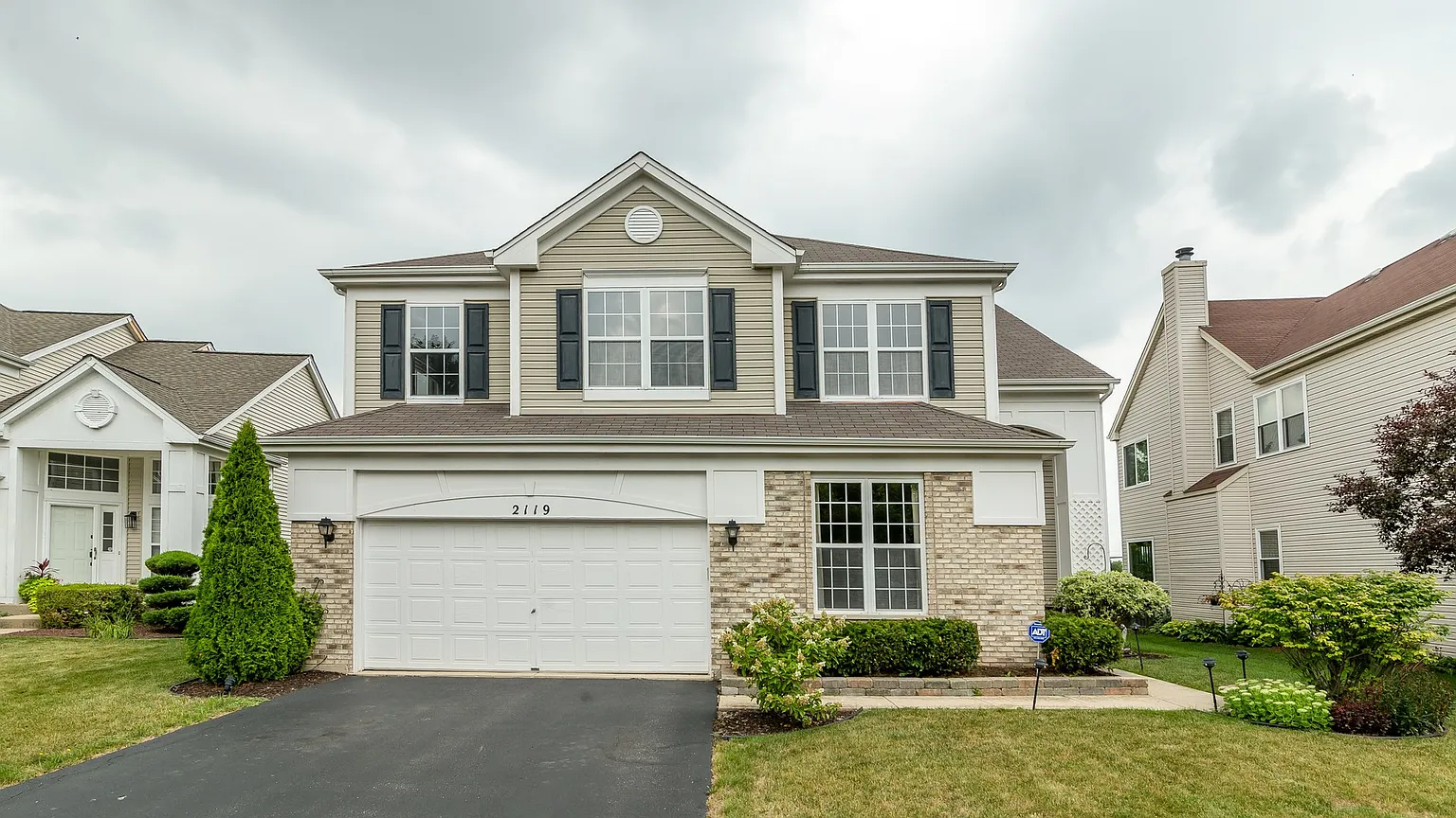 2119 Feldott Ln photo 1