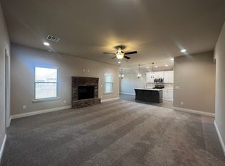 1939 W Flintlock Way, Mustang, OK 73064