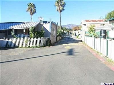 4th image of 402 E Foothill Blvd
