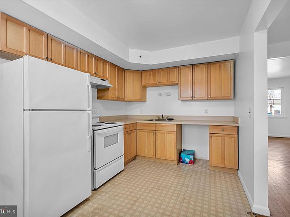 5th image of 142 New Freedom Rd