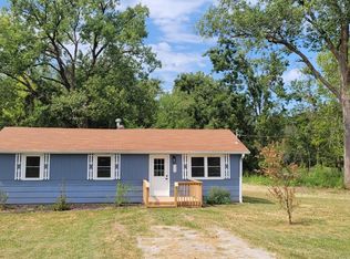 208 S Walnut St, Bunceton, MO 65237