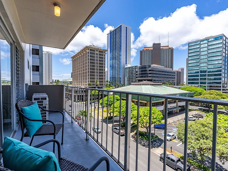 731 Amana St #703 — Photo 16
