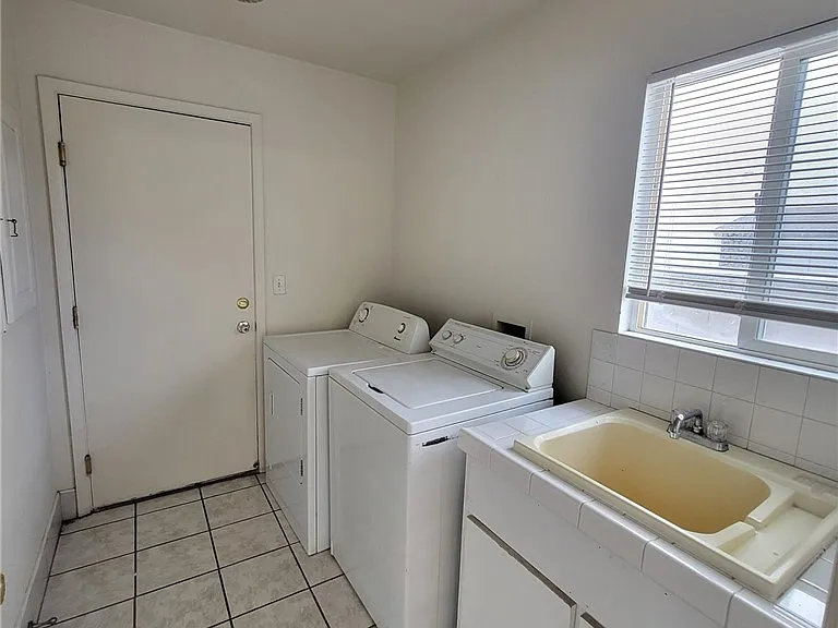 8475 Montana Stream Ave — Photo 12
