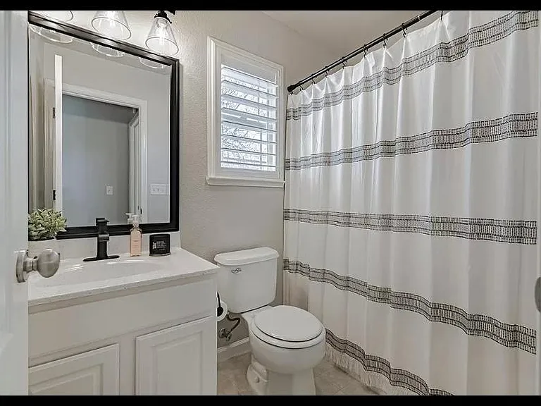 Bathroom #2