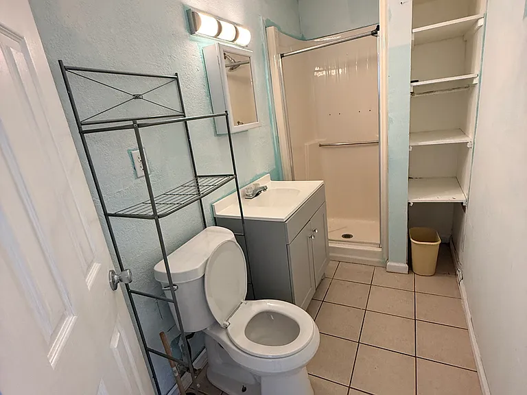 404 14th Ave S #2 — Photo 4