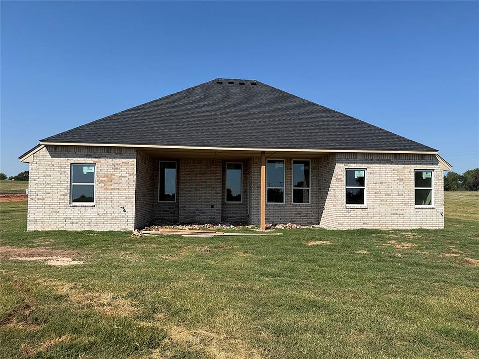 2nd image of 2449 Sierra Cir