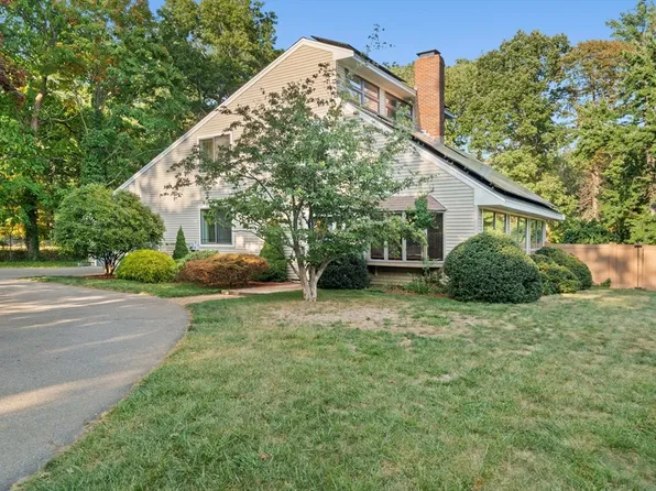 474 Front St, Weymouth, MA 02188
