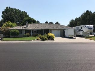 761 S Park Ave, Shelley, ID 83274