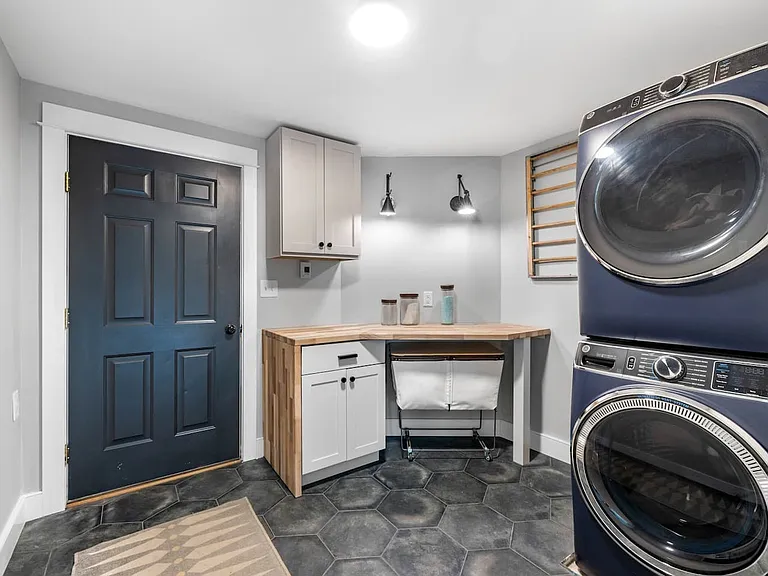 Laundry Room Cabinet