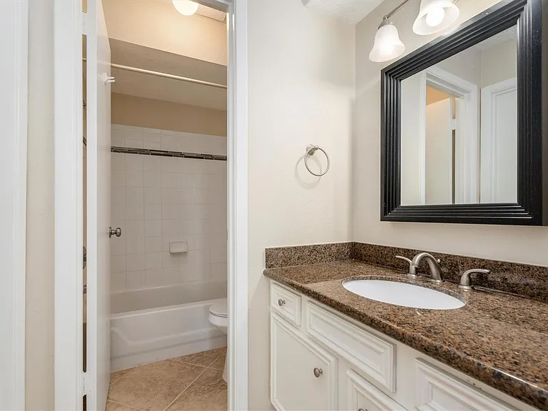 20361 Fieldtree Dr — Photo 22