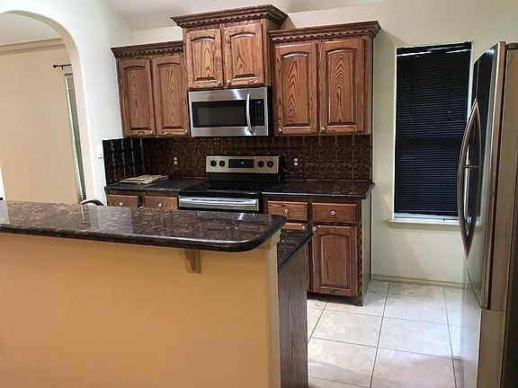 3rd image of 4605 Pelican Ave