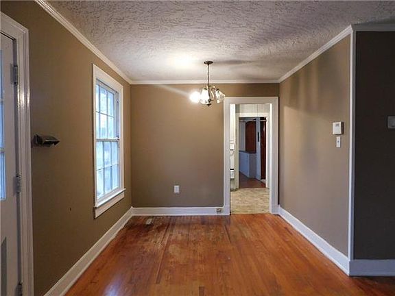 3rd image of 1318 Lona Rester Pl