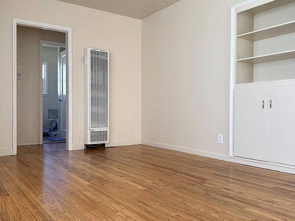 5th image of 1820 Carol Ave