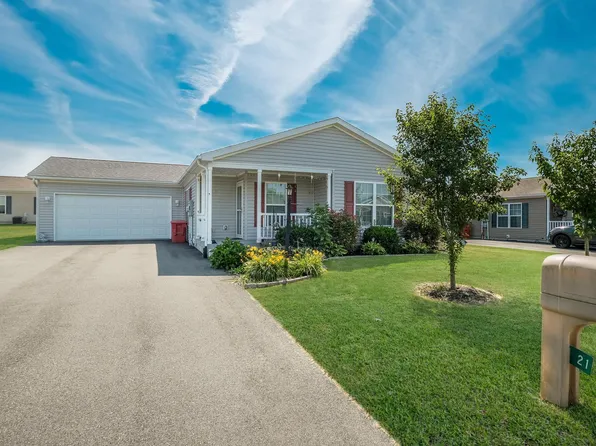 21 Waxwing Cir, Bechtelsville, PA 19505