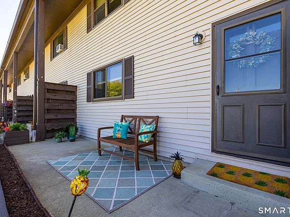 4th image of 342 Lebanon Avenue #11