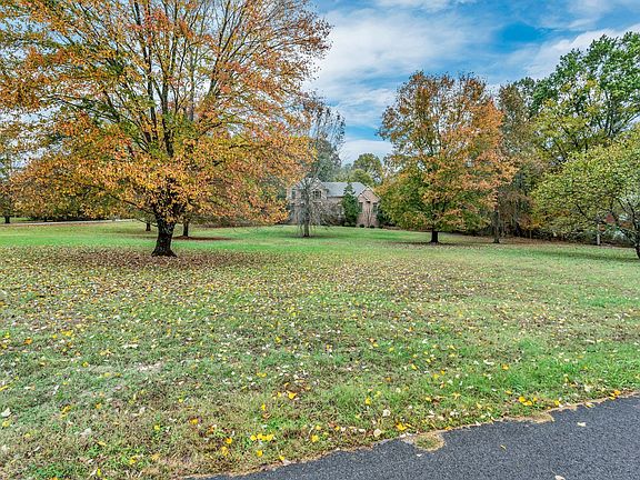 2nd image of 6116 Lickton Pike