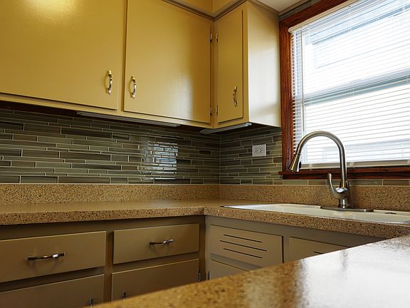 2nd image of 5752 W Park Avenue # Fl 1ST