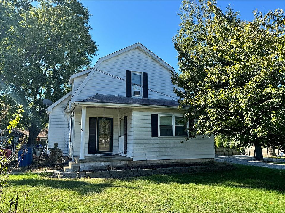 2nd image of 202 S 2nd St