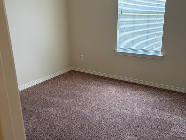 Chantilly Cir — Photo 14