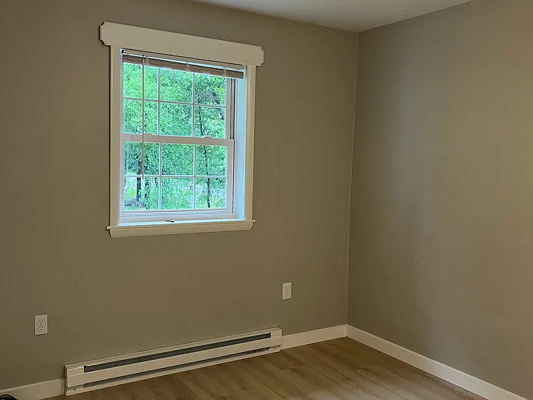 284 Dimmick Rd #B — Photo 16