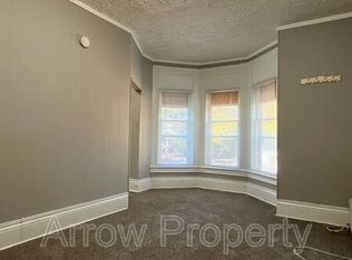 2755 Oneil Dr #P, Lincoln, NE 68516