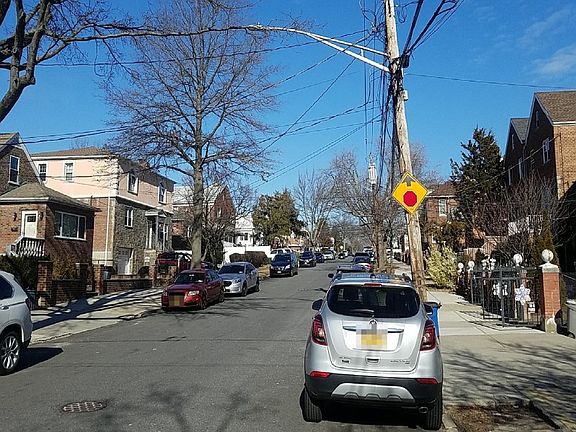 5th image of 2204 Woodhull Ave