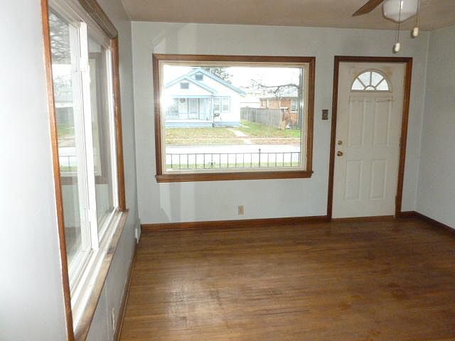 1st image of 1915 Allison Ave