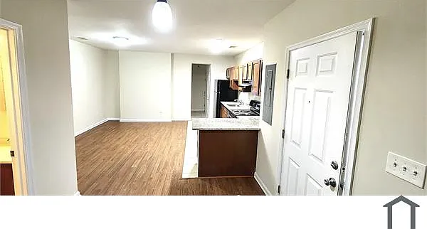 2 bed, $1,600 — Photo 3