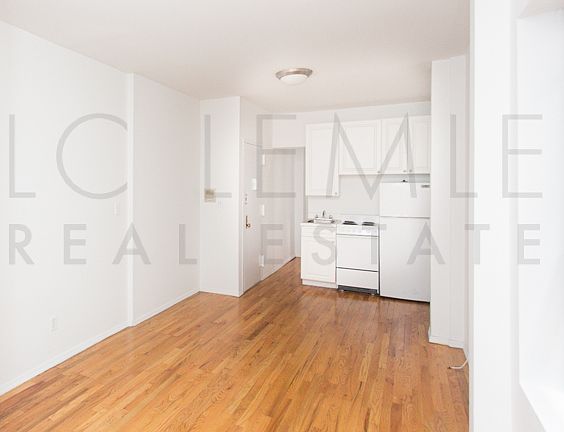 2nd image of 7 Jones St APT 15