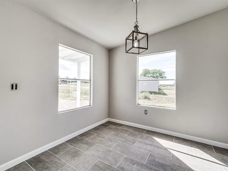 3501 Meadow Vista Cir — Photo 12