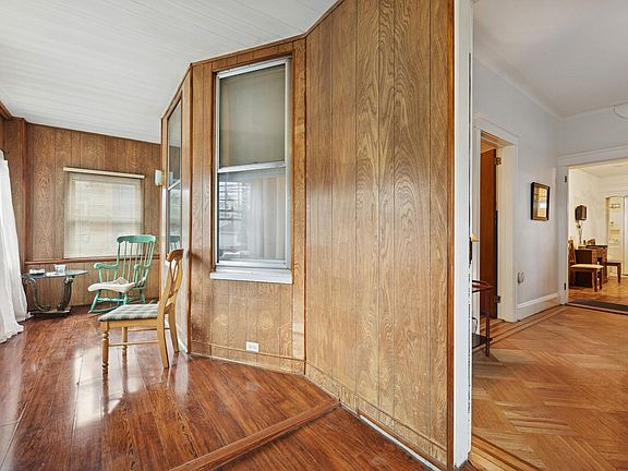 2nd image of 425 74th St
