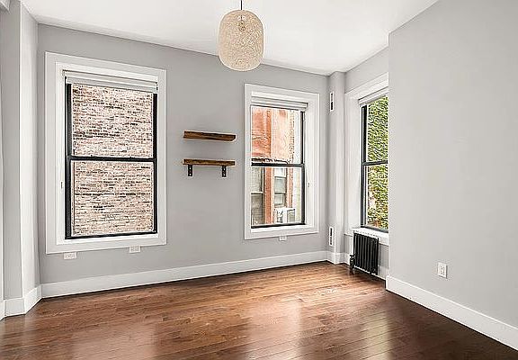 5th image of 411 Manhattan Ave APT 8
