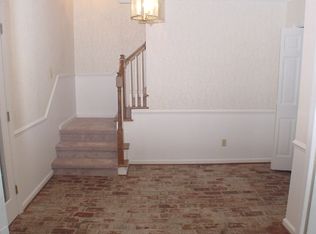 5274 Roxbury Rd, Indianapolis, IN 46226