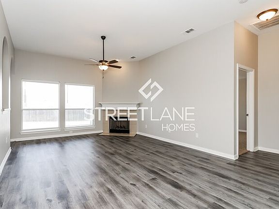 3rd image of 603 Juniper Dr