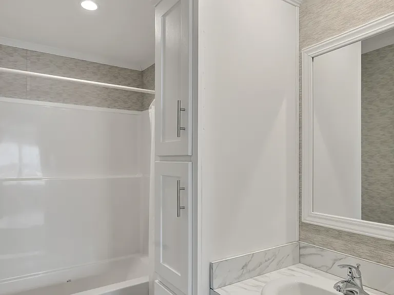 56 Mansfield Dr — Photo 2