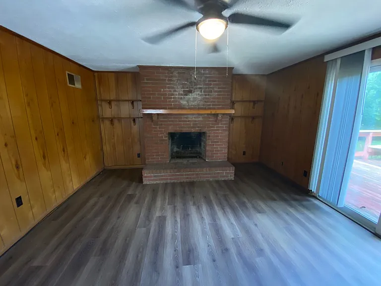 237 Vanderbilt Dr — Photo 26