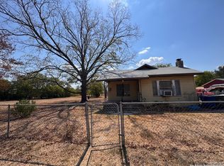 256 W Villaret Blvd, San Antonio, TX 78221