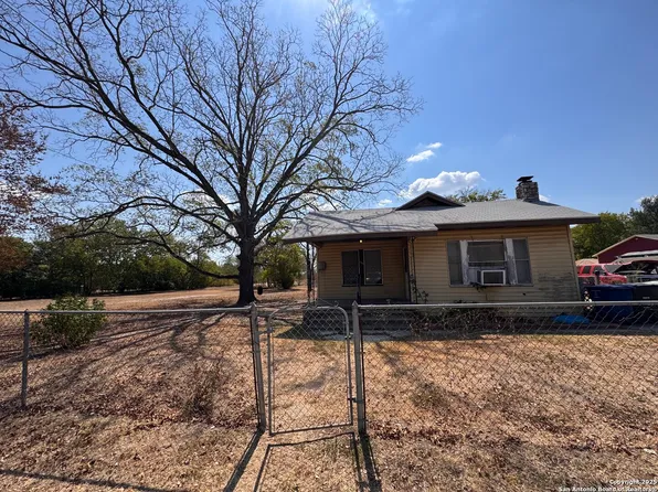 256 W Villaret, San Antonio, TX 78221