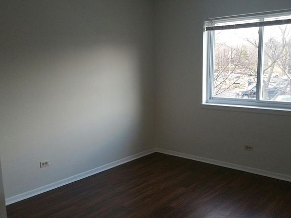 2nd image of 2612 Pirates Cv APT 3