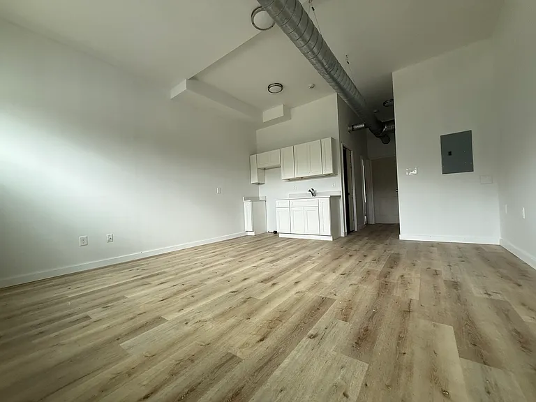 634 Hillsboro St #1-4 — Photo 4
