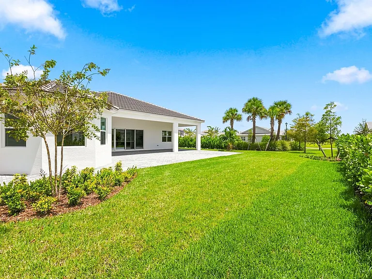 15093 Wildwood Cir — Photo 96