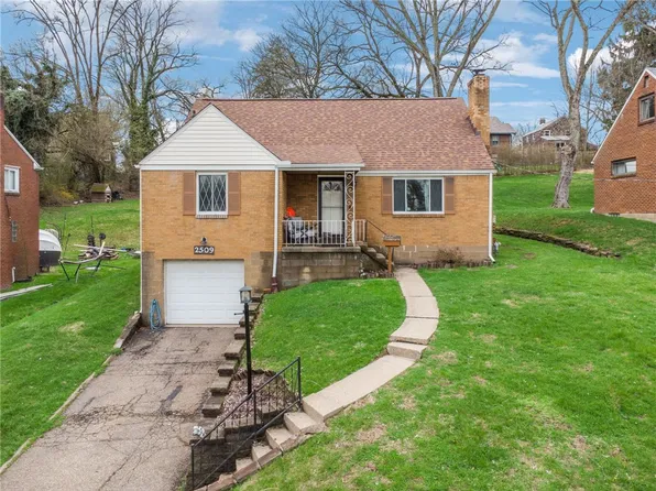 2509 Holly Dr, Pittsburgh, PA 15235