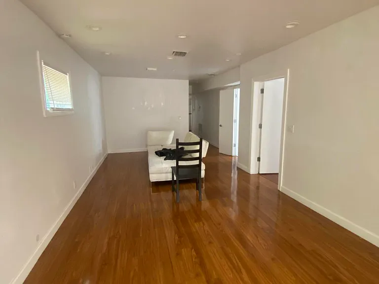 809 E Broward Blvd — Photo 12
