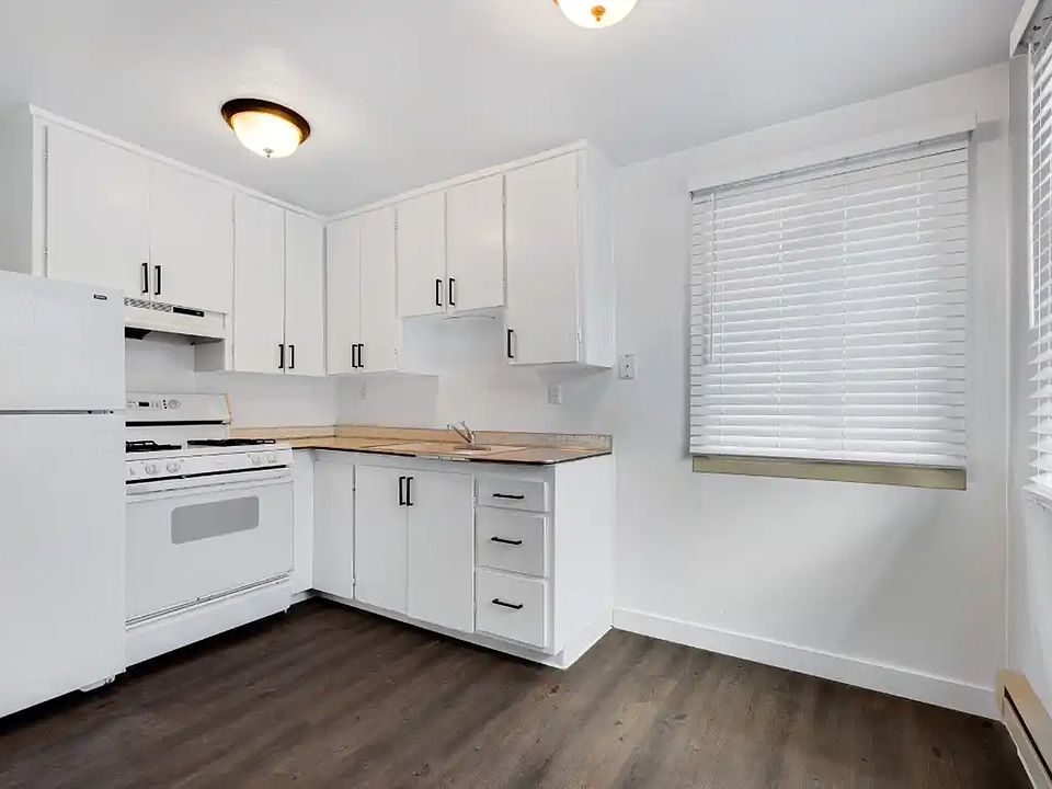 1st image of 214 N Flume St #0