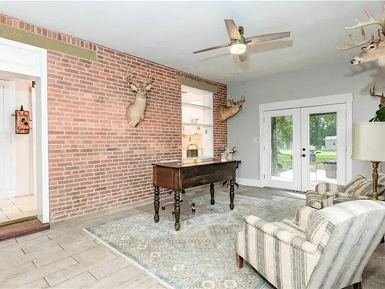 2318 Fleming Rd — Photo 12