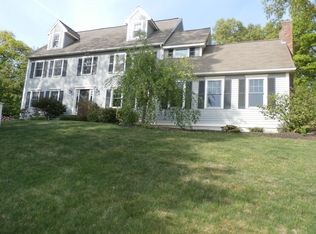 9 Northwoods Rd, Groton, MA 01450