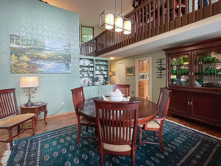 590 Ridge View Dr — Photo 14