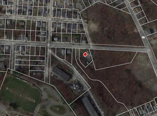 907 Bernon St, Woonsocket, RI 02895